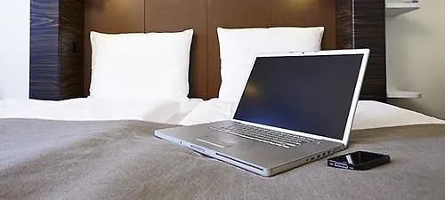 ***  B&B Hotel Hannover-Lahe Alemania